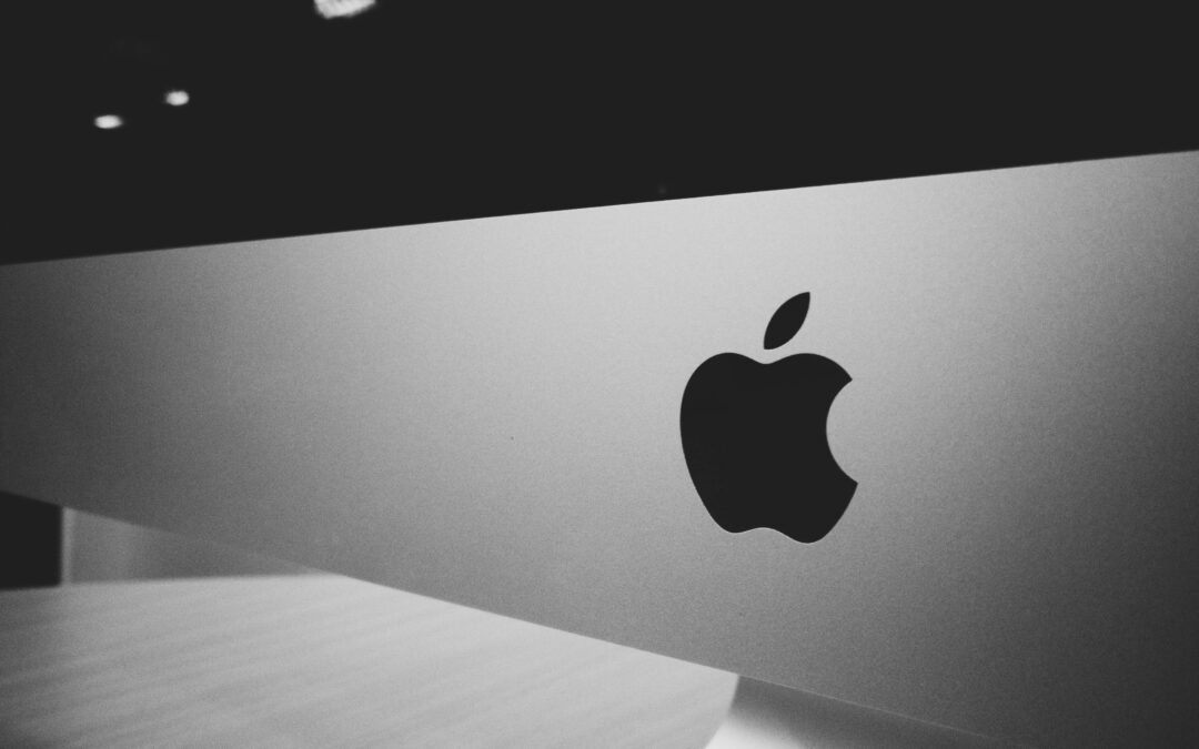 Apple CEO Tim Cook Touts $600 Billion Commitment U.S. Manufacturing 