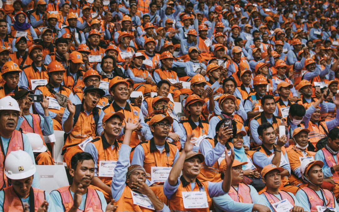 Over 1,000 Illinois Workers Face Layoffs Across Multiple Industries