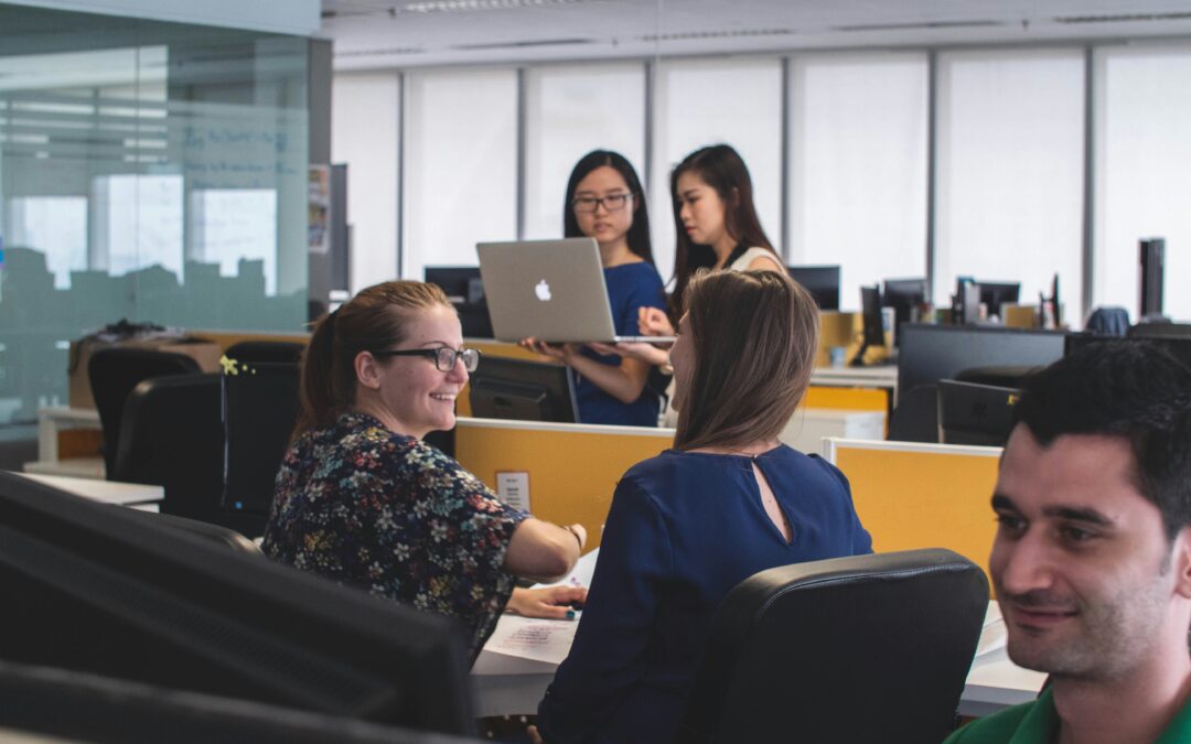Moody’s Economist Warns of Weak Labor Market